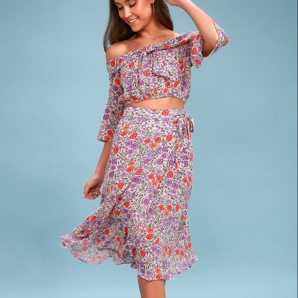Lulu’s Floral midi skirt and matching crop top
